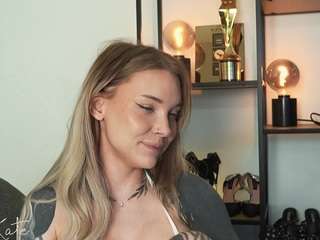 Solarkate's cam show statistics and live stream
