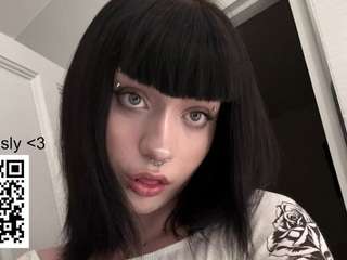 vailyreb Live Webcam on CamSoda