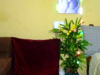 savournie live webcam show