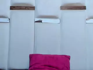 Sandraclarx's Live Sex Cam Show