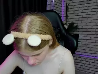 Alya's Live Sex Cam Show