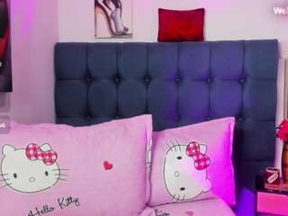 samanta-pink Live Webcam on CamSoda