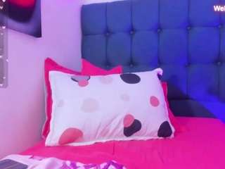 samanta-pink