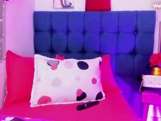 samanta-pink