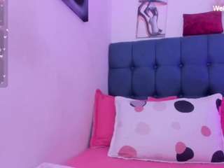 Samanta-pink