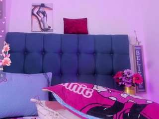 samanta-pink