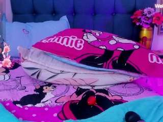 samanta-pink