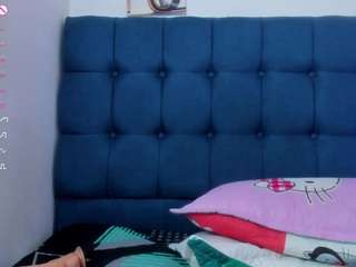 samanta-pink's CamSoda show and profile