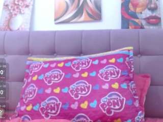 samanta-pink Live Webcam on CamSoda