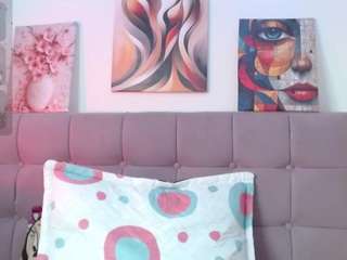 samanta-pink