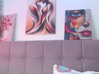 samanta-pink
