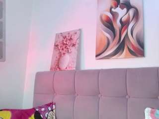 samanta-pink