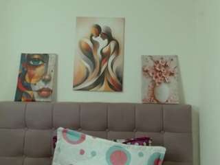 samanta-pink