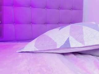 samanta-pink