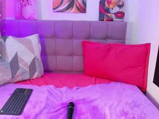 samanta-pink