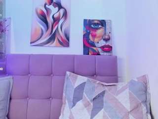 samanta-pink