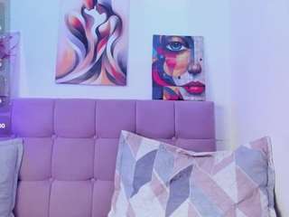 samanta-pink