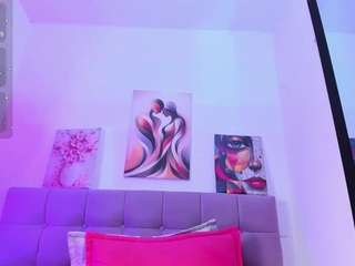 samanta-pink
