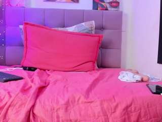 samanta-pink