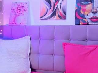 samanta-pink
