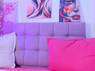 samanta-pink