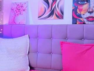 samanta-pink