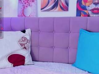 samanta-pink