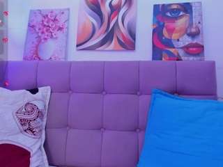 samanta-pink