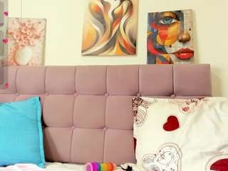 samanta-pink