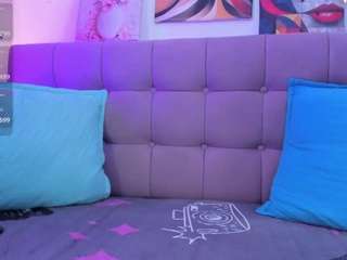 samanta-pink's live room