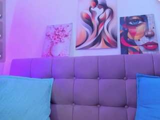 samanta-pink