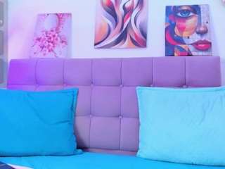 samanta-pink