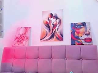 samanta-pink