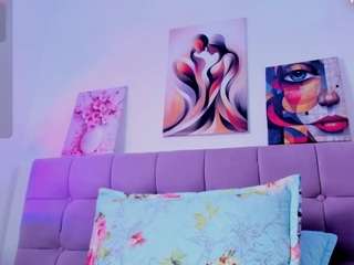 samanta-pink