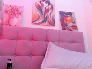 samanta-pink
