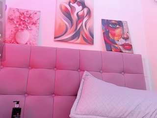 samanta-pink