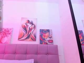 samanta-pink