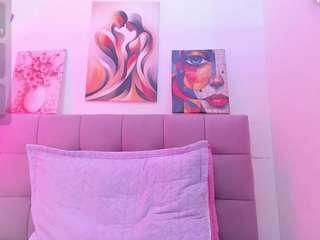 samanta-pink