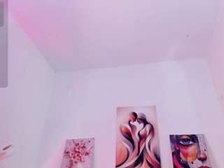samanta-pink
