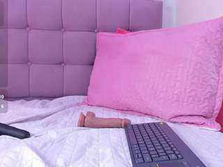 samanta-pink