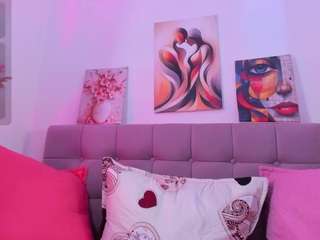 samanta-pink