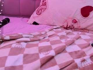 samanta-pink
