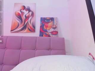 samanta-pink