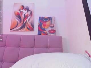 samanta-pink