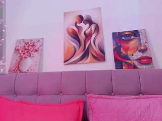 samanta-pink