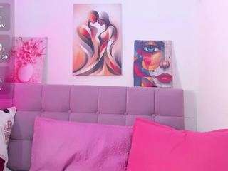 samanta-pink