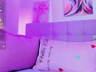samanta-pink