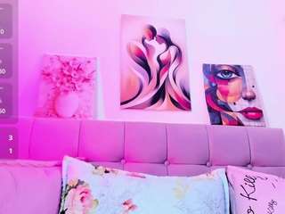 samanta-pink