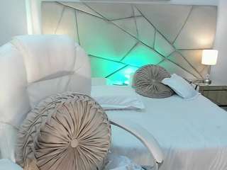 shantall-wills webcam model