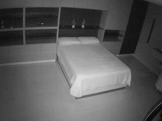 voyeurcam-casa-salsa-versus-room